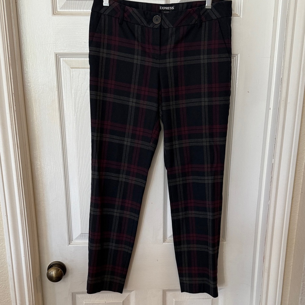 Express Women's Plaid Cropped Pants - Black and Dark Purple